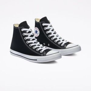 Chuck Taylor All Star Classic Converse
UNISEX HIGH TOP SHOE